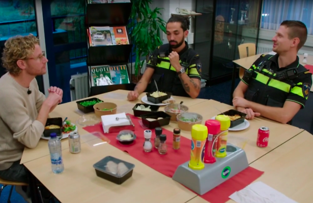 Ewout Genemans en twee agenten van Bureau 040 